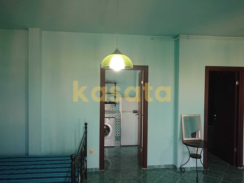 Cosmopolis, garsoniera de vanzare, 40 mp, etaj 3/3.